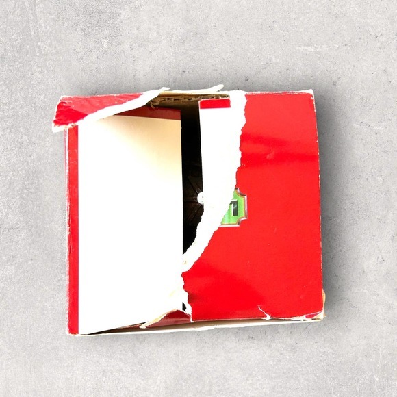 Lemax 2002 Village Collection Round Wooden Gazebo‎ - Picture 7 of 8